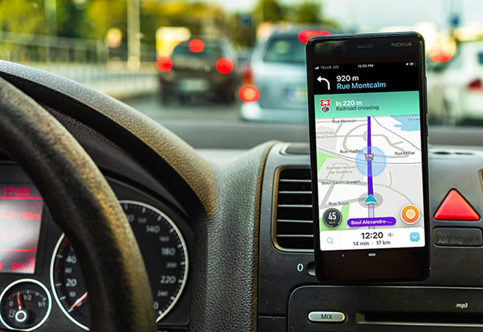 Waze разкрива за какво ползваме колите си тази година