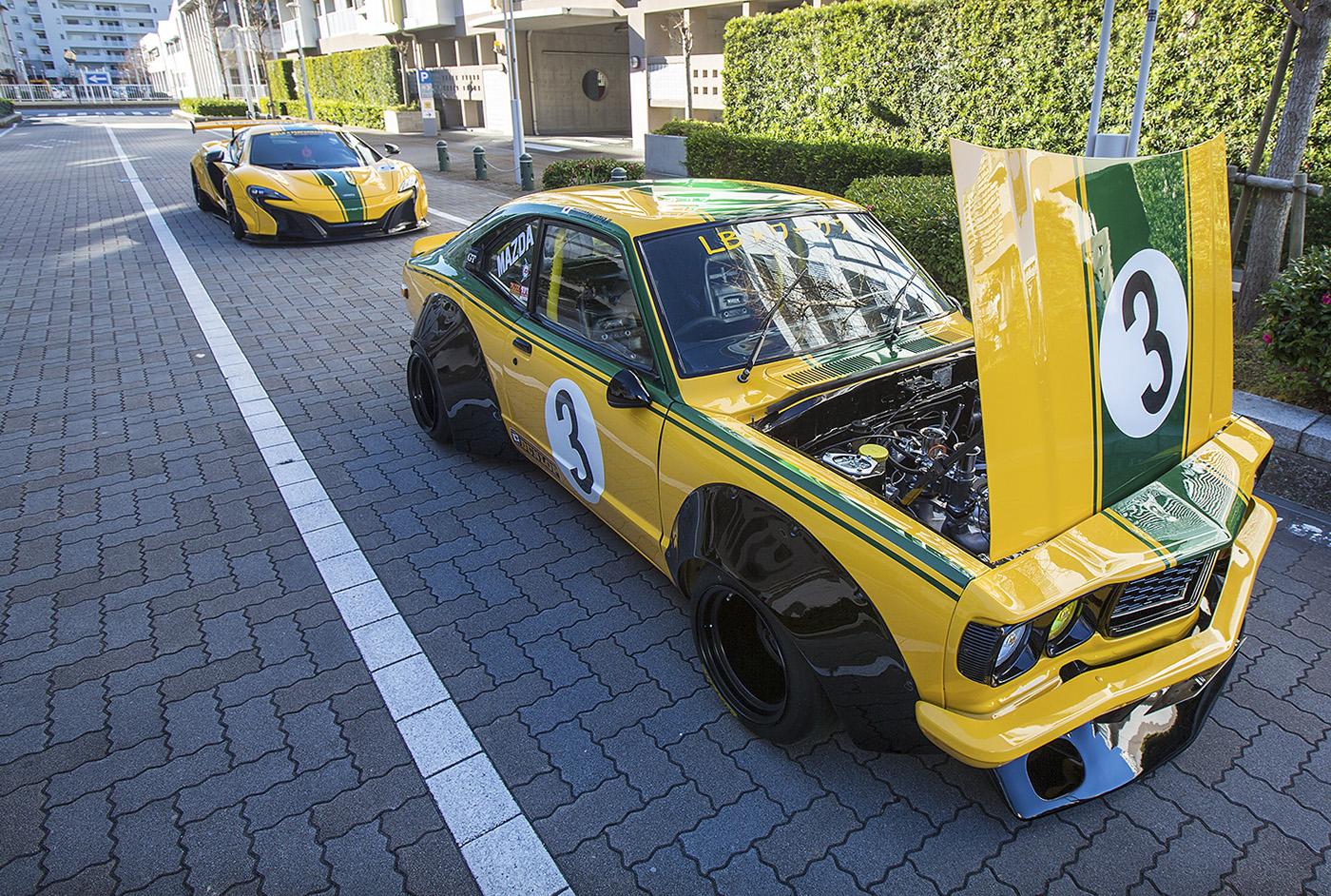 Тази Liberty Walk Mazda RX-3 е брутална. Развърта се до 10 000 об/мин ...