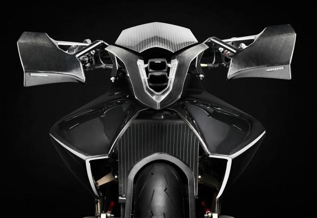 Vyrus Alyen е извънземен байк с магнезиева рама, карбон и Ducati двигател с 205 к.с.