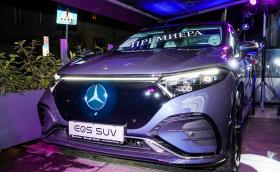 Електрическият кросоувър пионер на Mercedes-Benz EQS SUV вече е в България
