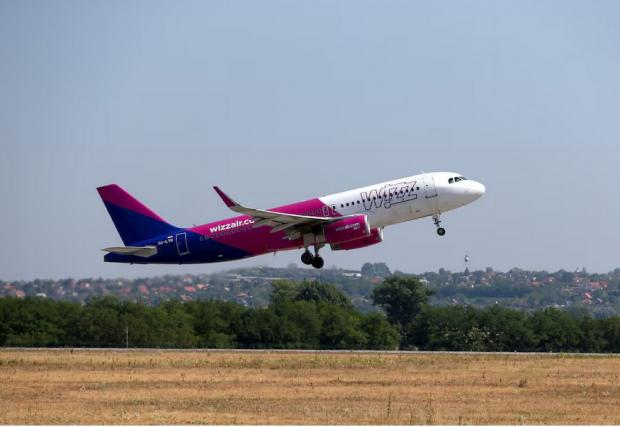 Airbus обяви колосално изтегляне на 6000 самолета. WizzAir съобщи за засегнати машини и промени в разписанията