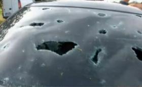 Стотици автомобили и каравани от автокъщи със сериозни щети след снощната градушка във Велико Търново и региона