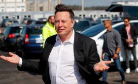 Илон Мъск губи милиарди от заводите на Tesla в Берлин и Тексас 