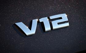 BMW се сбогува със своя V12: ще направи 12 последни M760Li xDrive кръстени ‘The Final V12’
