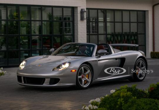 Добра новина! Продават още едно Porsche Carrera GT!