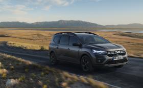 Първият хибрид на Dacia струва 23 750 евро в Румъния