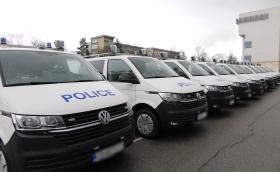 МВР получи 10 чисто нови VW Transporter 4x4