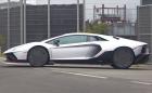 Лимитирано Lamborghini излезе с тасове от фабриката за смях на папараците (Видео)