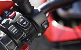 BMW Motorrad въвежда „автоматик“ при моторите си