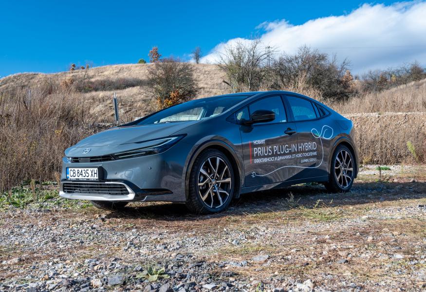 ВИДЕО: Караме новия Prius на Toyota | DizzyRiders.bg | Движението е в ...