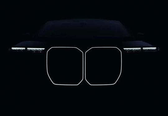 BMW Серия 7 е в средата на живота си и ще получи обновяване