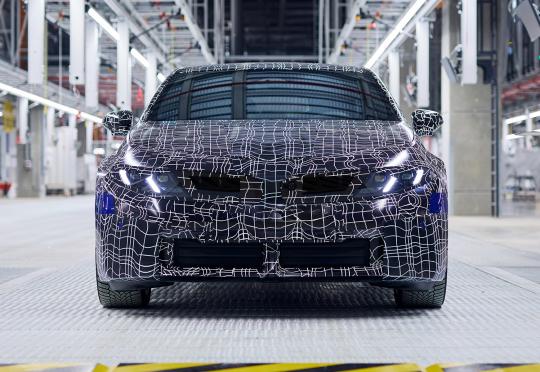 BMW сглоби първото ново i3