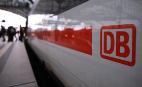 БДЖ купува още 98 вагона на старо