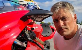 Владо Карамазов си купува нов мотор заради “A1 Мотор Парк”
