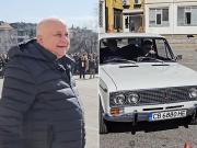 Абитуриенти от София разплакаха учителя си