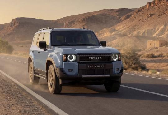 Land Cruiser връща кръглите фарове в играта