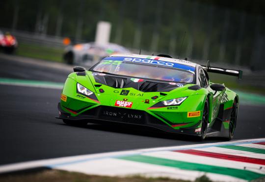 Българин излиза срещу Верстапен в “24-те часа на Нюрбургринг”