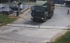 Стотици се удрят в бариерите на ЖП прелези годишно