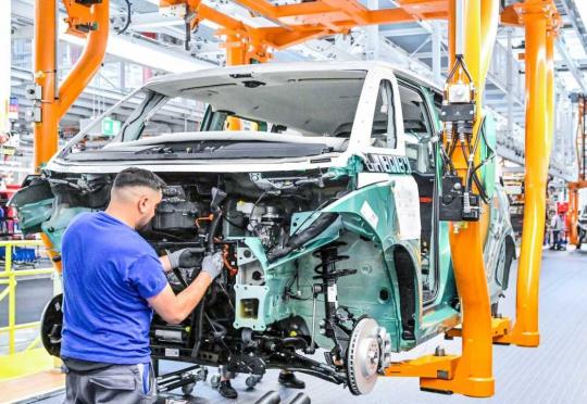 Volkswagen съкращава 100 хил. служители?