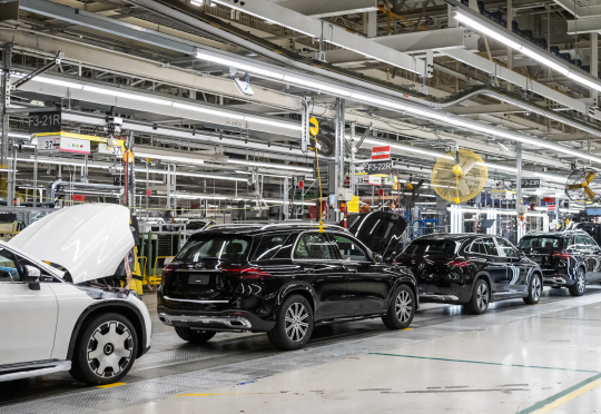 Mercedes-Benz може да получи забрана да продава коли в Щатите