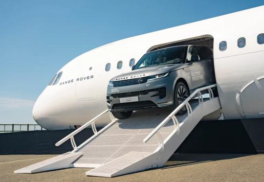 И Range Rover Sport вече има електрическа версия