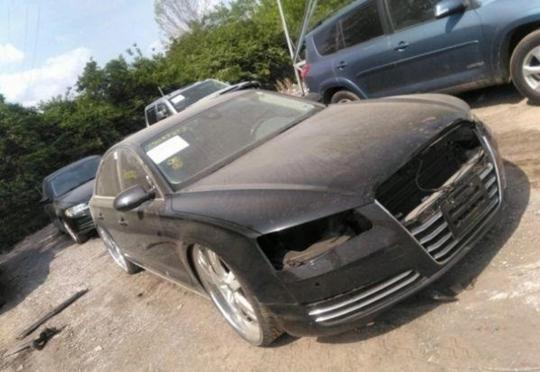 Прокуратурата е осъдена да плати 75 хил. евро за разкостено Audi A8 на поп фолк певец