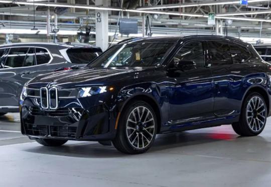 BMW започва производство на новото X5