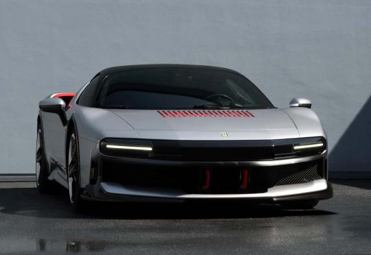 Ferrari извади новото CZ26