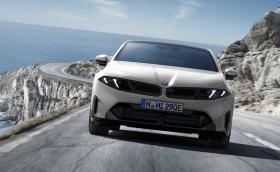 BMW връща задното предаване за хечбека си