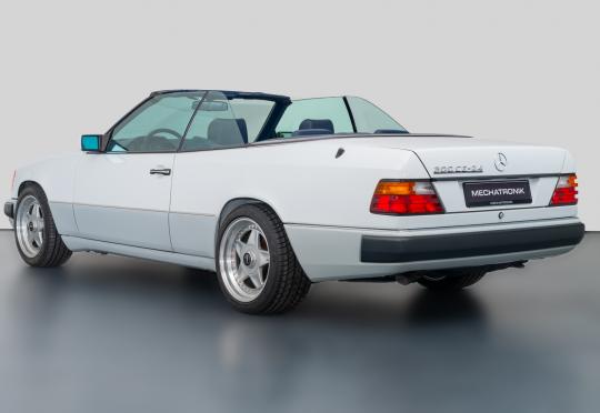 Тази 124-ка се продава за 238 000 и не е AMG