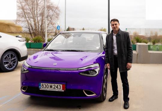 Този Dongfeng Box е подарък