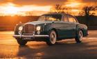 Това 1961 Bentley Continental Flying Spur е абсолютно електрическо. Пробегът е почти 500 км, а цената е… висока