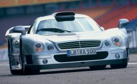 Mercedes-Benz CLK GTR навършва 25 години