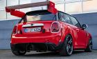 Това е MINI JCW ‘Bulldog’ с BMW M Performance части за „24-те часа на Нюрбургринг“