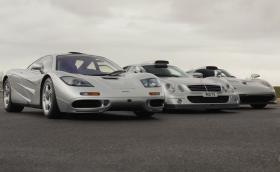 McLaren F1, Porsche 911 GT1 и Mercedes CLK GTR на едно място. Видео!