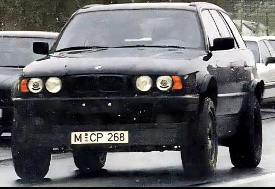 Когато BMW тестваше оригиналното Х5...