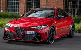 Регистрационните табели на новите модели Alfa Romeo вече ще са в средата
