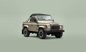 Класическият Land Rover Defender се завърна с V8 мотор