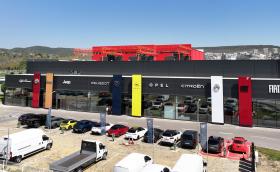 Вносителят на Peugeot, Citroen и Opel във Варна предлага безплатен автомобил за абитуриент