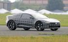 BMW работи върху нов върхов модел