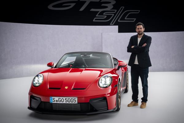 СВЕТОВНА ПРЕМИЕРА: Porsche 911 GT3 S/C