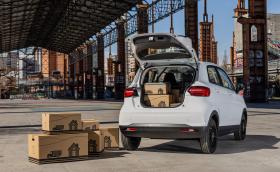 Китайци направиха лекотоварен електрически автомобил за градски доставки