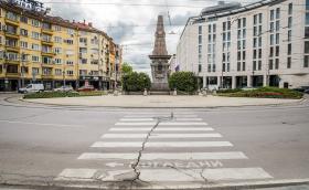 Днес започва преасфалтиране на кръговото кръстовище при паметника на Васил Левски в София