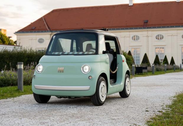 Fiat пусна най-евтиния нов автомобил на пазара в САЩ