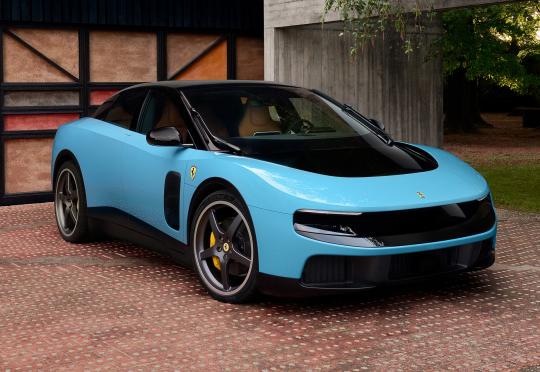 Това е Ferrari Luce – първият електрически модел на марката