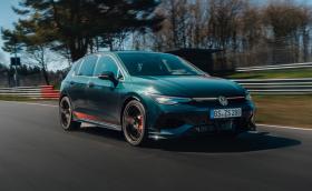 Golf GTI EDITION 50 е най-бързият автомобил с предно на „Ринга“