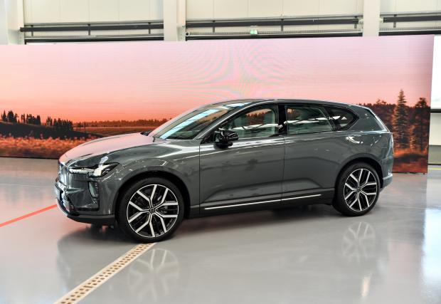 Volvo EX60 пристигна в България с пробег до 810 километра