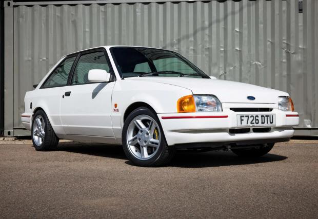 Tolman превърна Ford Escort XR3i в хотхеча, който трябваше да бъде още през 80-те