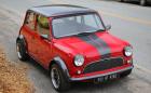 Това е 1974 Mini ‘Super Cooper Type S’ с… 500 коня и 3,5-литров Honda V6