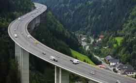 В Австрия ще ви конфискуват колата, ако карате с много над ограничението